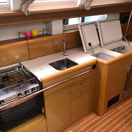 ホテル Velero Monia バレンシア エクステリア 写真