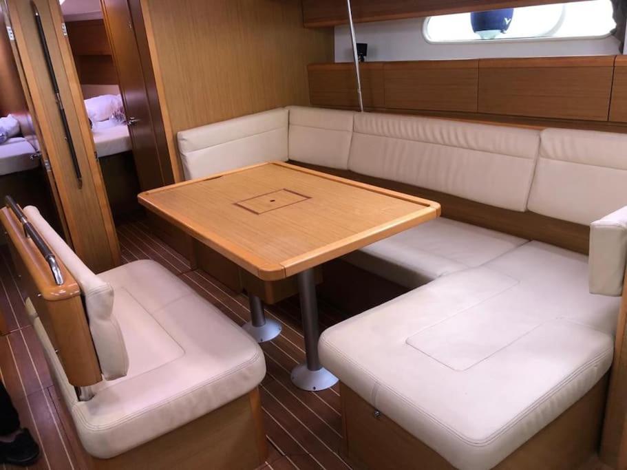 ホテル Velero Monia バレンシア エクステリア 写真