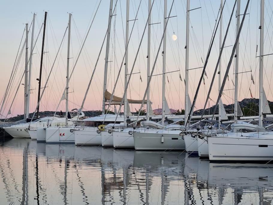 ホテル Velero Monia バレンシア エクステリア 写真