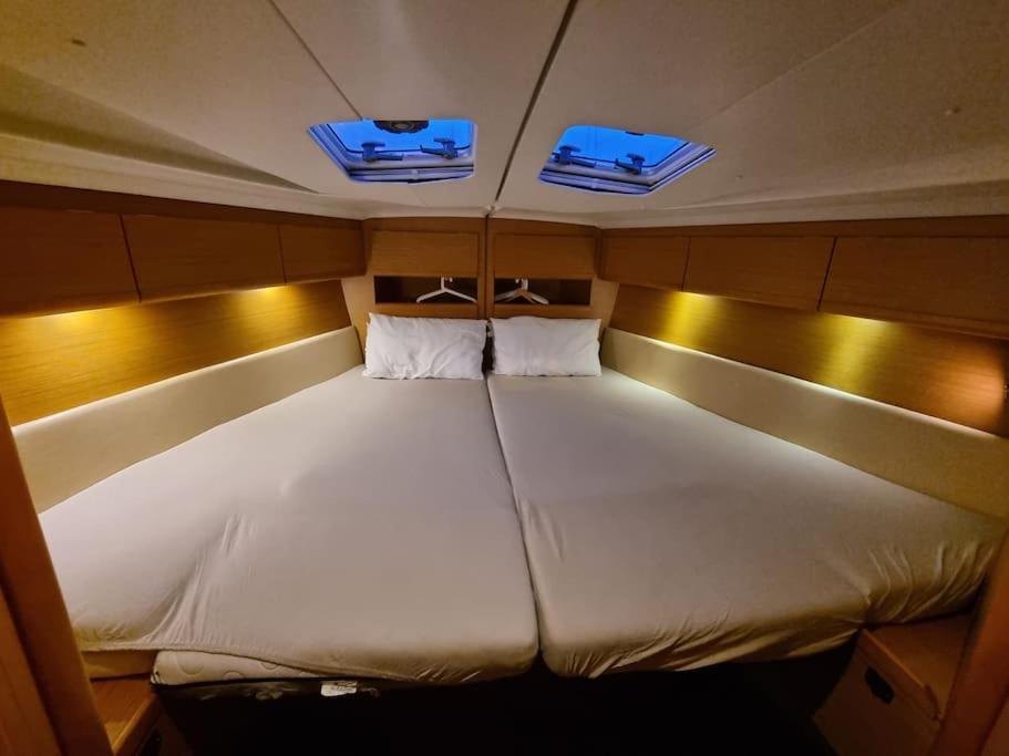 ホテル Velero Monia バレンシア エクステリア 写真
