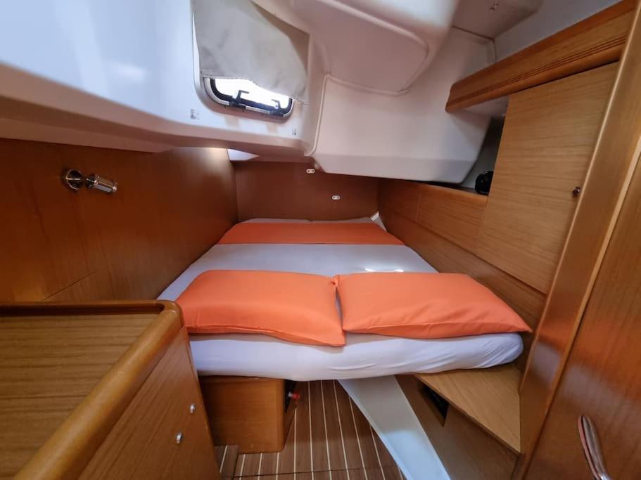 ホテル Velero Monia バレンシア エクステリア 写真
