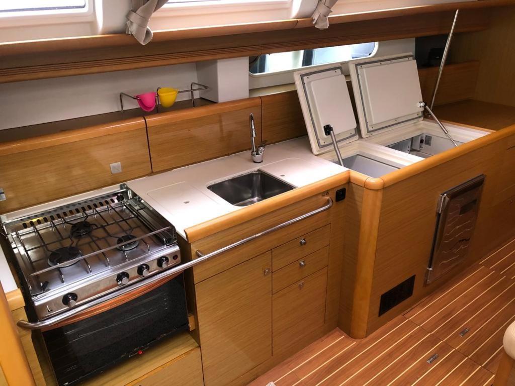 ホテル Velero Monia バレンシア エクステリア 写真